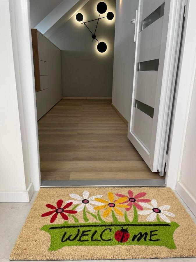 Fenyves Beach Apartman Delux バラトンフェニヴェシュ エクステリア 写真