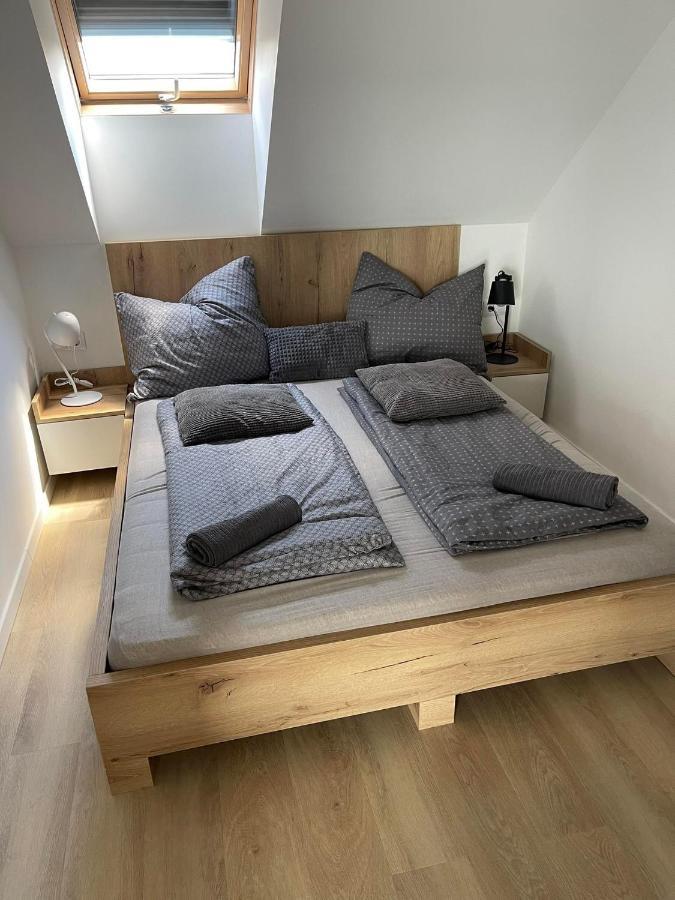 Fenyves Beach Apartman Delux バラトンフェニヴェシュ エクステリア 写真