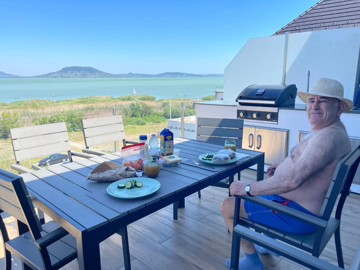 Fenyves Beach Apartman Delux バラトンフェニヴェシュ エクステリア 写真